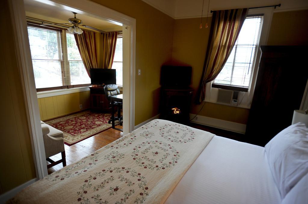 Gold-Inn Hot Springs Zimmer foto